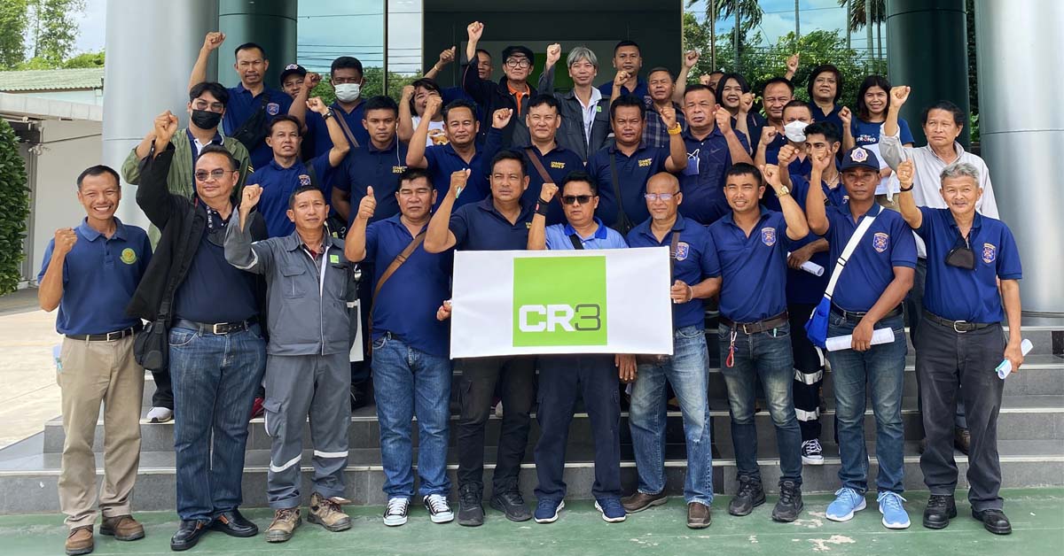 Group photo of firefighters and CR3 employees 