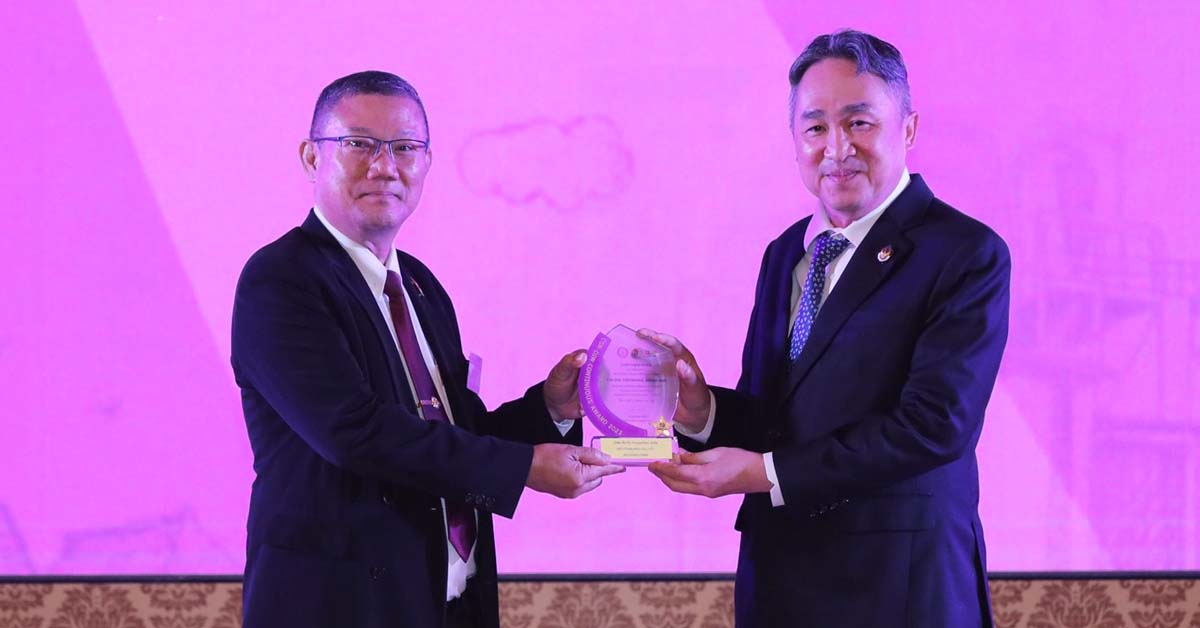 CR3 receiving CSR award