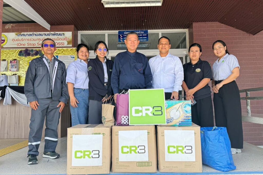 CR3 Thailand employees donating items to Baan Nokkamin Foundation